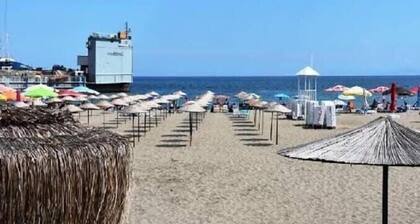 Apartment 300 m from the beach