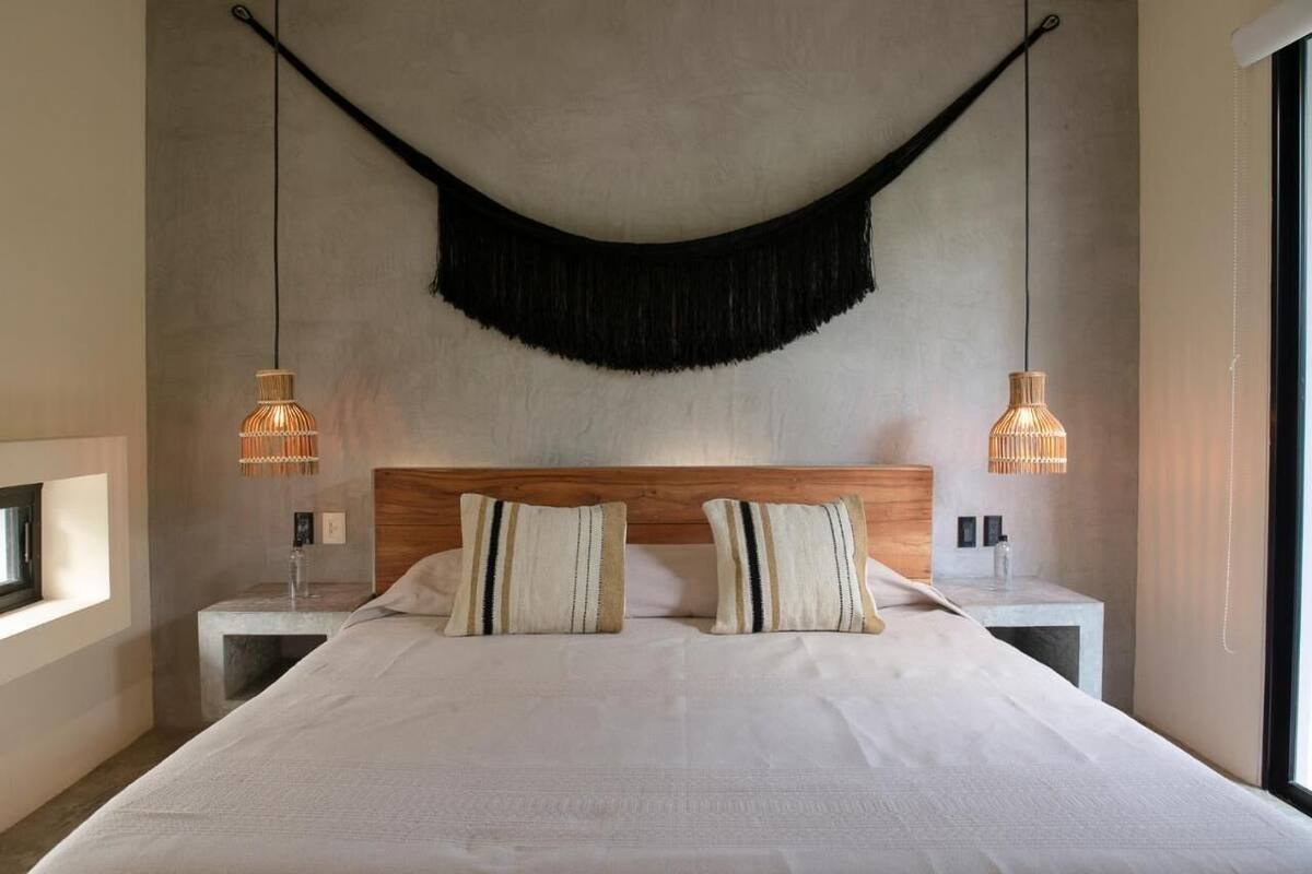 1 bedroom, premium bedding, Select Comfort beds, in-room safe