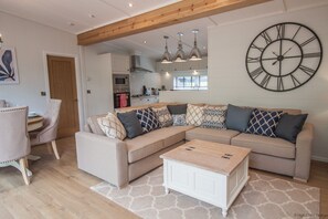 Smart-TV, Kamin, Videospiele