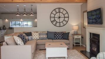 Smart TV, fireplace, video games