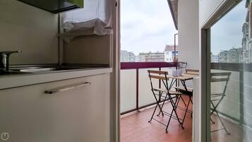 Apartment | 2 bedrooms, iron/ironing board, WiFi