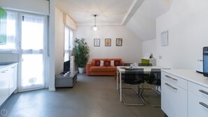 Apartment | 2 bedrooms, iron/ironing board, WiFi - Italianway Easy - Plinio 64 (Milan)