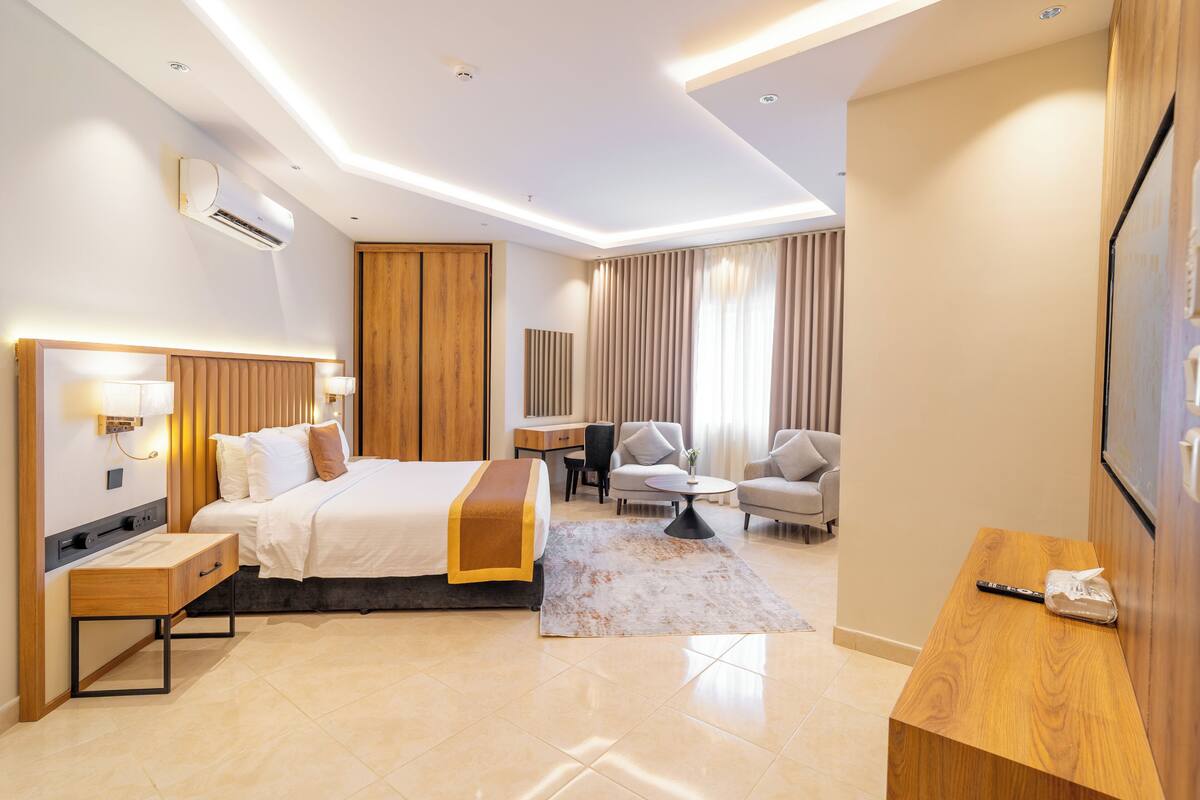 Executive Suite