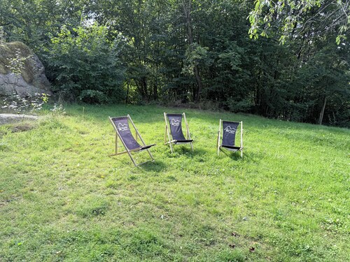 Przystań pod Witoszą – Ferienhaus mit privatem Garten und überdachter Terrasse