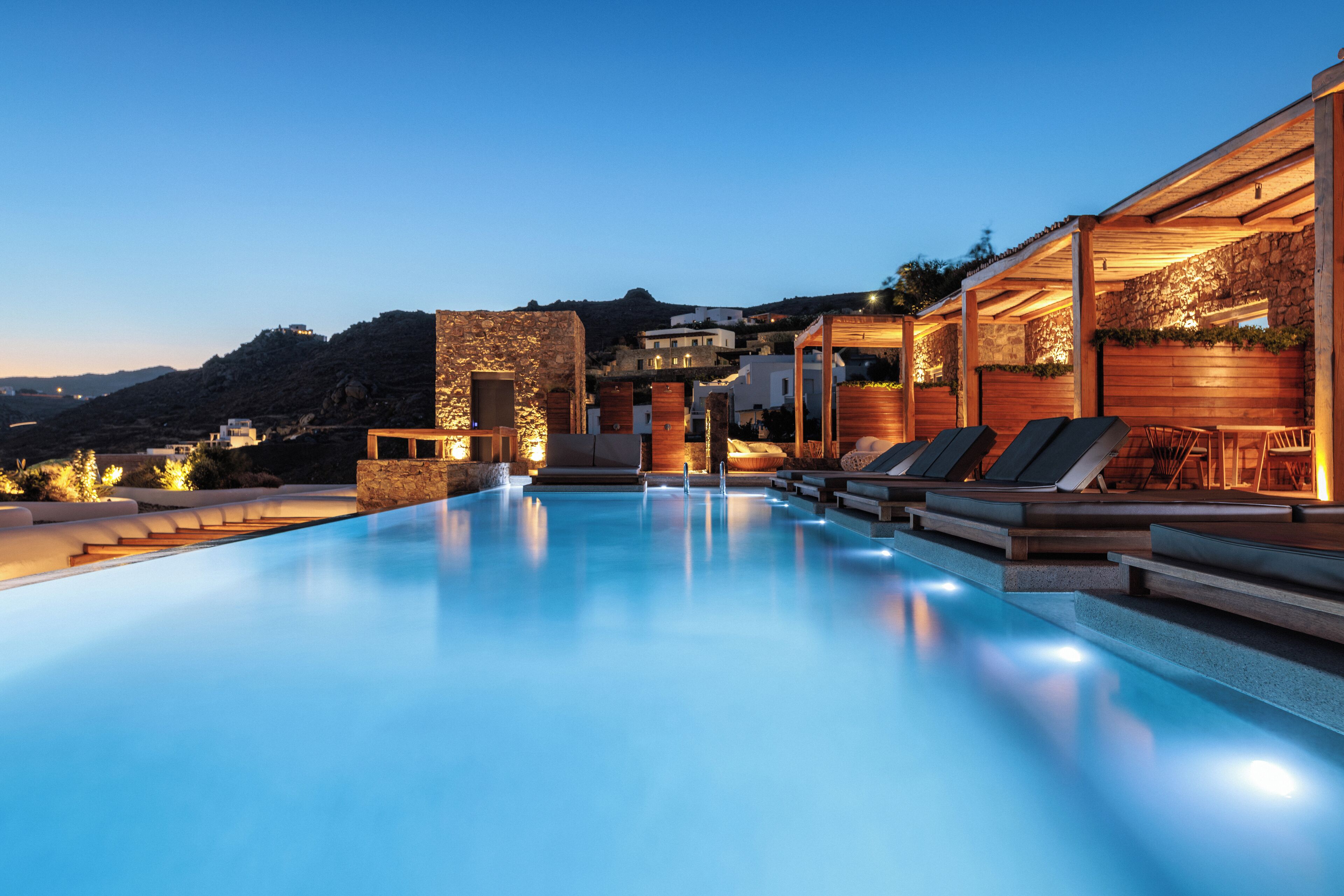 Junior Suite with Shared Pool & Partial Sea View | Terrasse/Patio