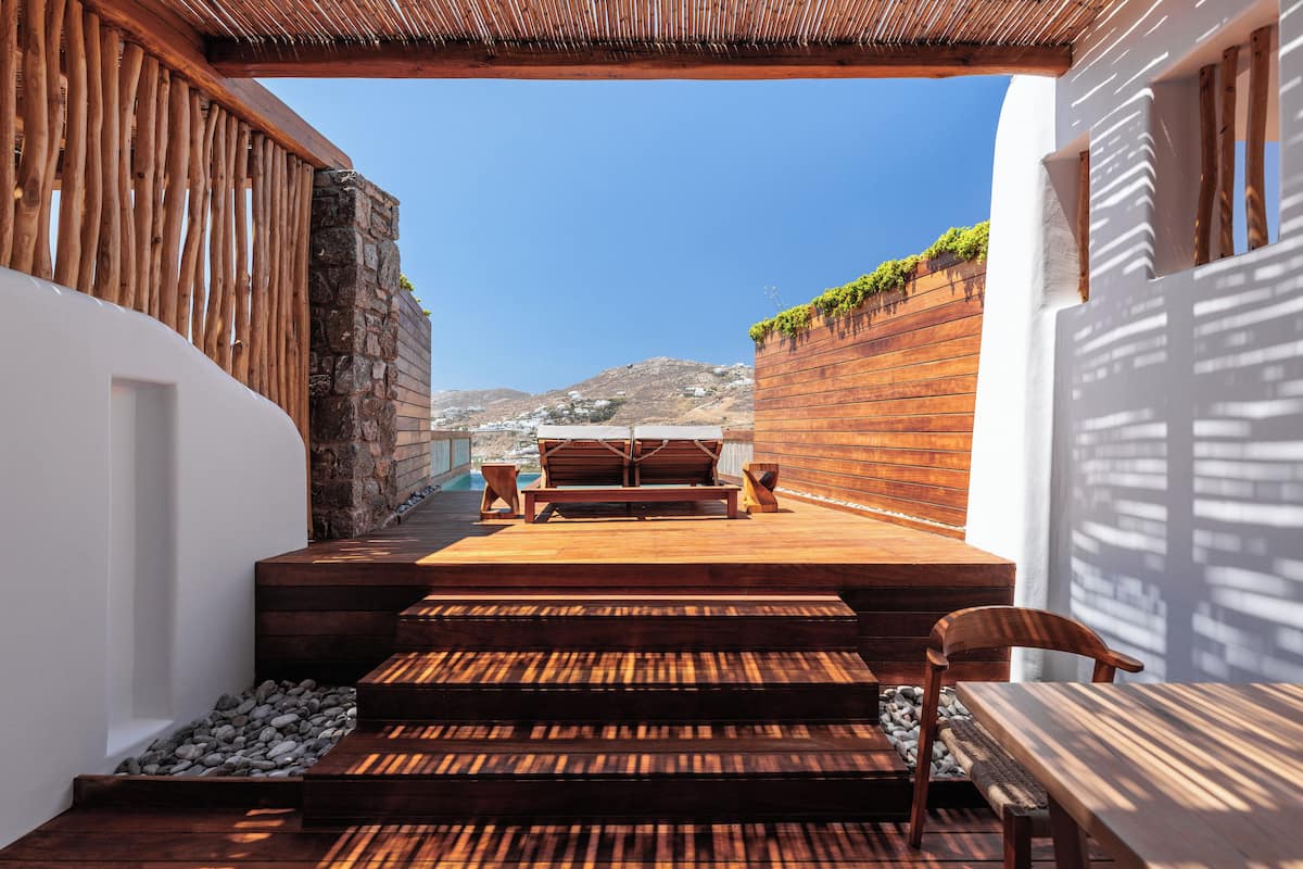 Superior Suite with Private Pool & Sea View | Terrace/patio
