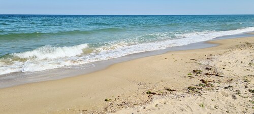 Brand New Apartment With Pool, gym and Playground