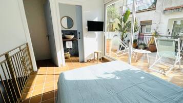 3 dormitorios, tabla de planchar con plancha, cuna de viaje y wifi