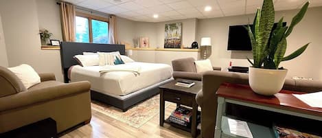 1 quarto, escrivaninha, Wi-Fi de cortesia, roupa de cama