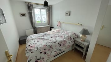 2 bedrooms