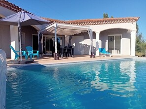 Utomhuspool