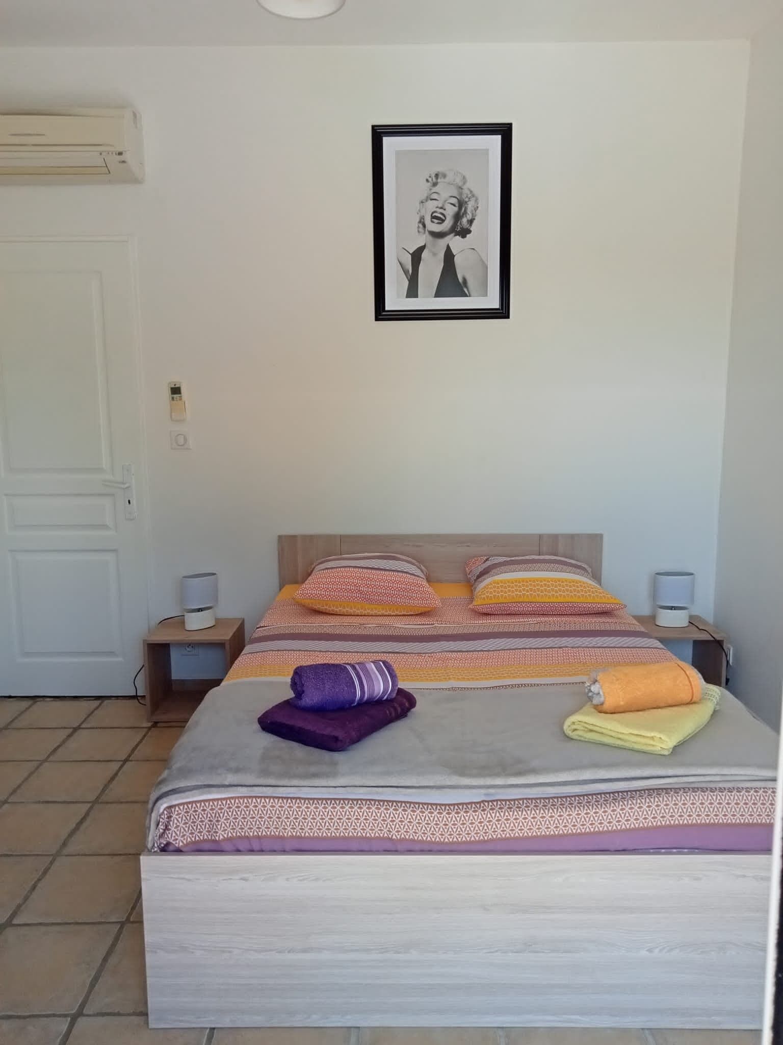 3 bedrooms, iron/ironing board, travel crib, WiFi (free)