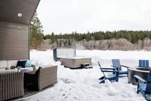 Bain à remous extérieur
