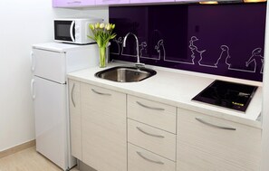 Kühlschrank, Herdplatte, Geschirrspüler