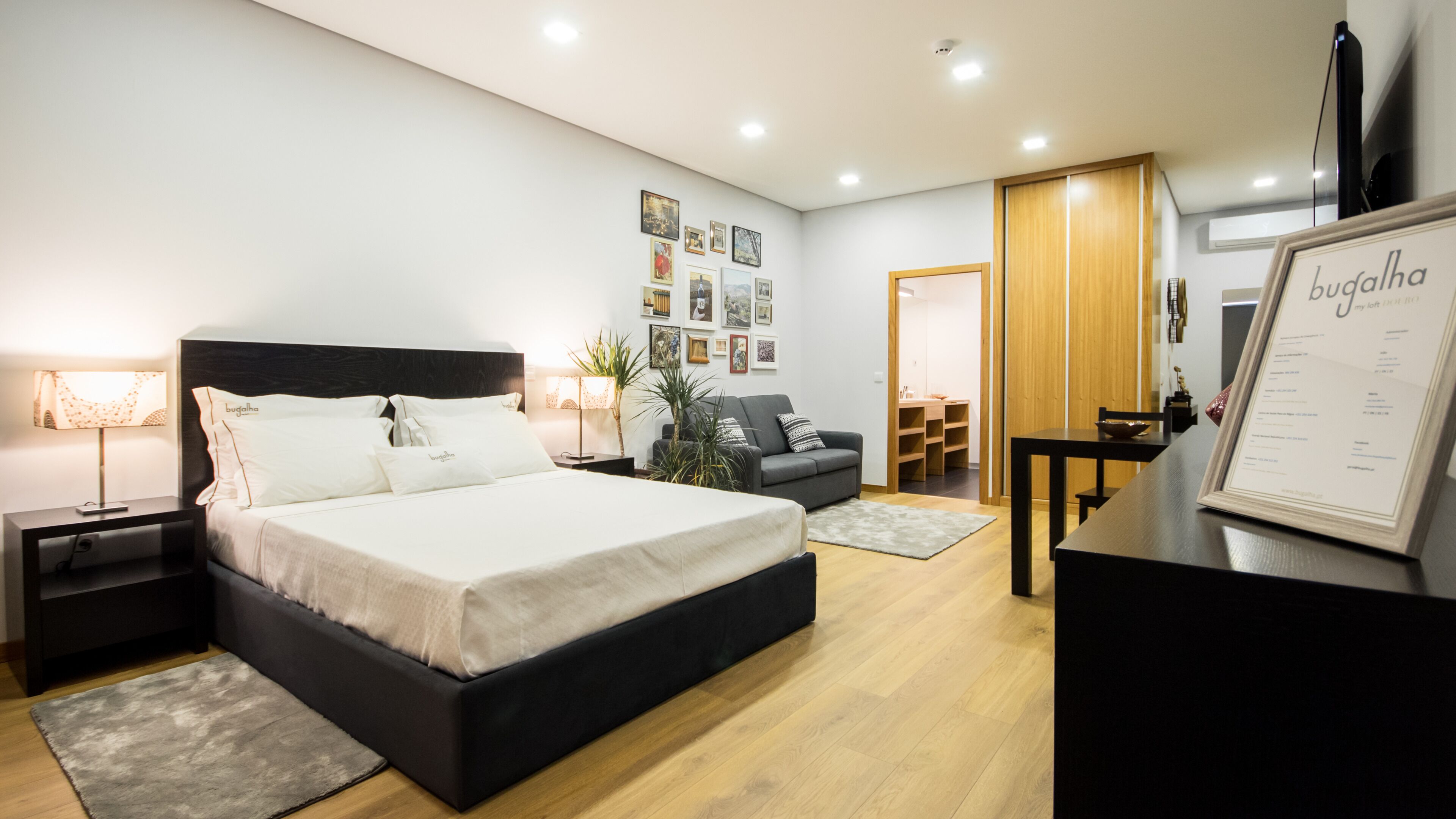 1 chambre, fer et planche à repasser, accès Internet, draps fournis