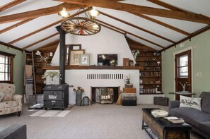 Smart TV, DVD player, books, video library