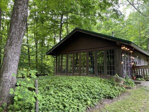 Exterior - Quiet cottage nestled in the woods (Mount Gilead)