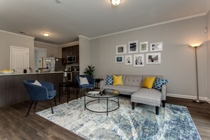 Traditional Townhome | Living room
