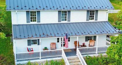 1885 Farmhouse Luxuriously Renovated: Antiques & Animals