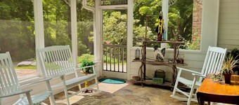 1885 Farmhouse Luxuriously Renovated: Animals & Antiques