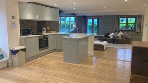 Fridge, microwave, oven, stovetop - Beautifully appointed property at the foot of the Black Mountains. (Brecon)