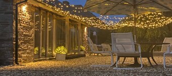 Beautifully appointed property at the foot of the Black Mountains.