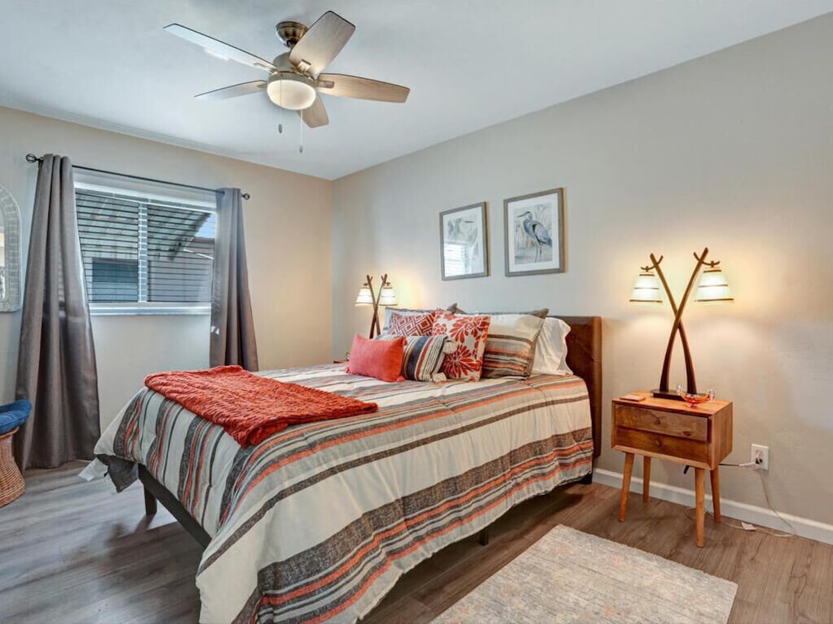 Photo 20 of Charming Naples Park Home!