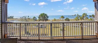 3 Bed/3.5 Bath Bay Front Townhome! Just Across the Bay from Cape San Blas