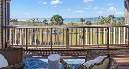 3 Bed/3.5 Bath Bay Front Townhome! Just Across the Bay from Cape San Blas