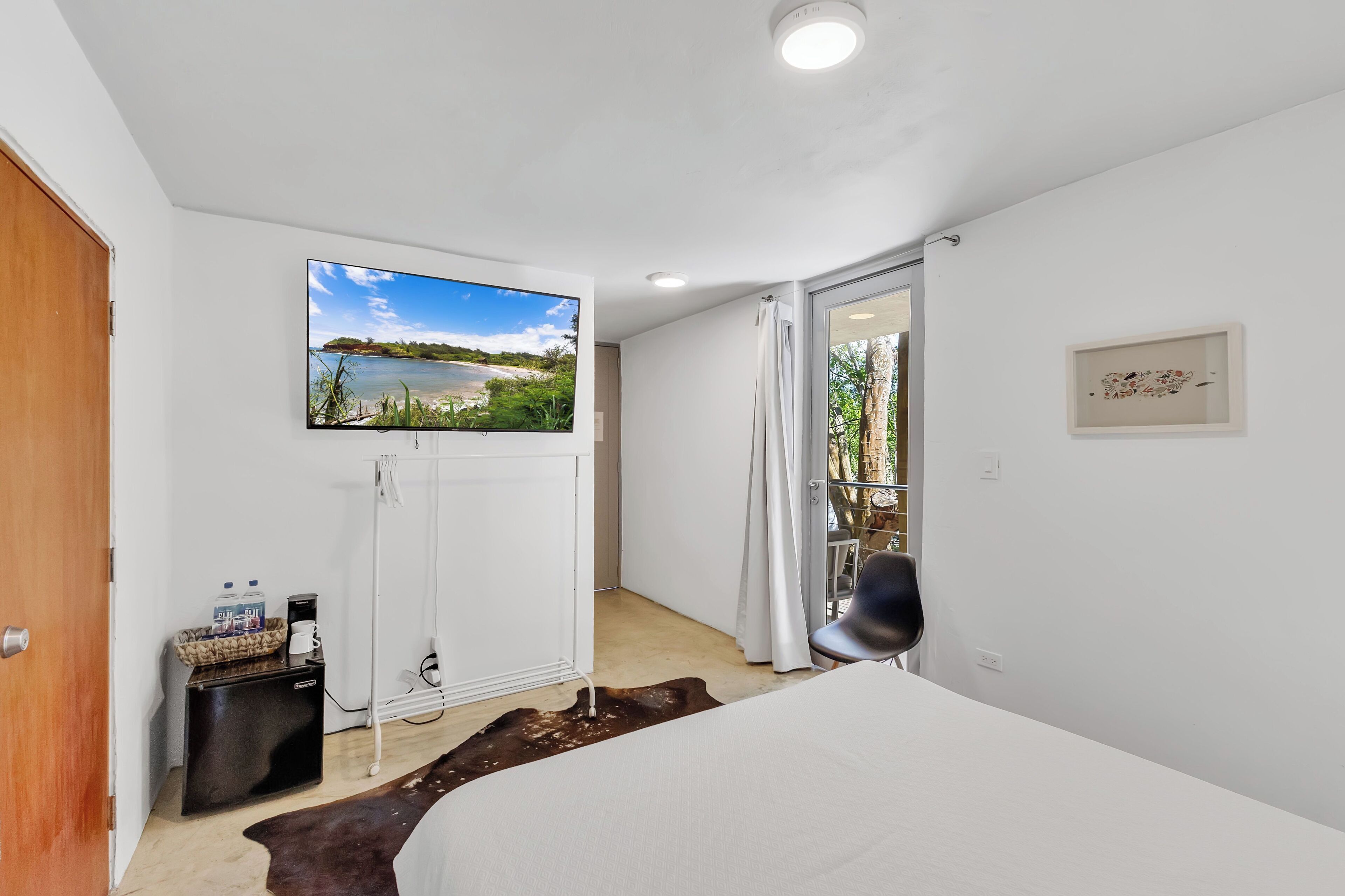 basic room | 1 bedroom, iron/ironing board, free wifi, bed sheets