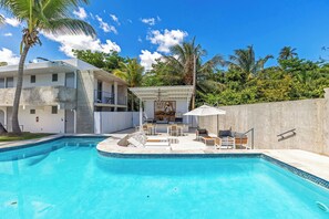 Outdoor pool - Viento Beach Lodge (Dorado)