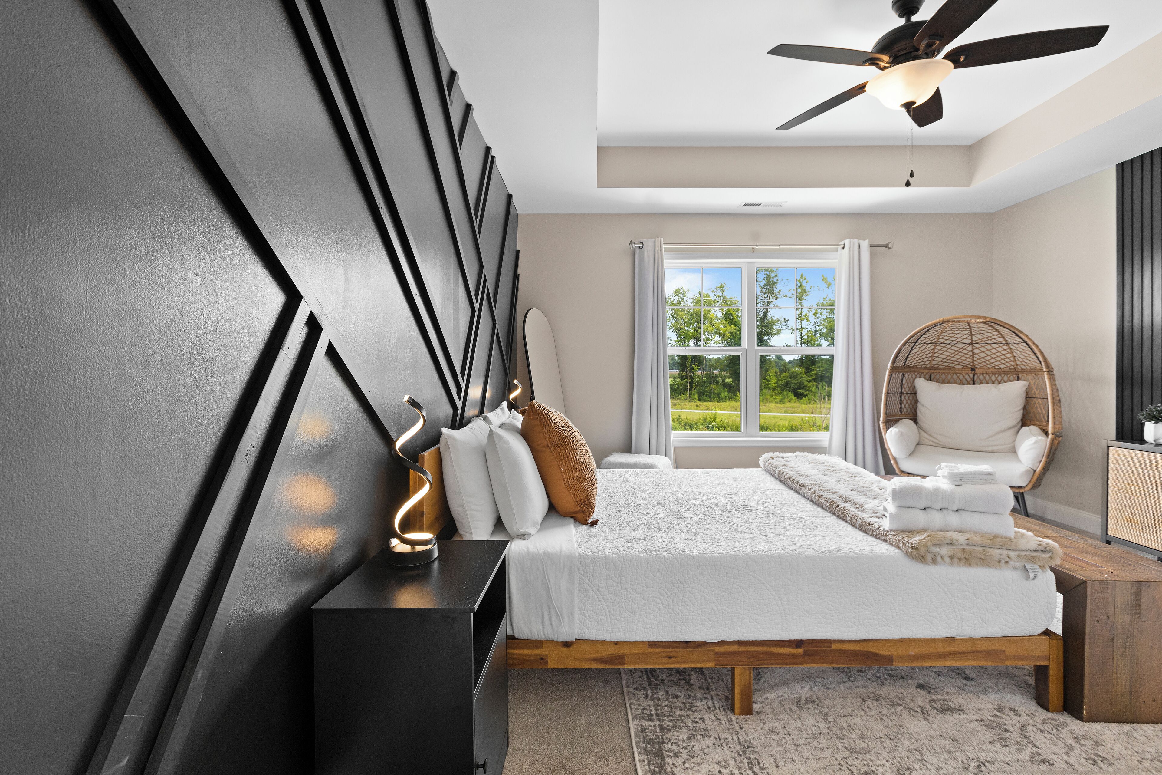 3 soveværelser, skrivebord, strygejern/strygebræt, internetforbindelse