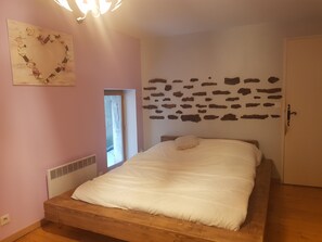 5 bedrooms, WiFi