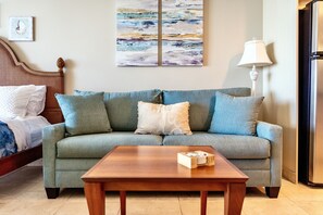 TV - WOW! What a view!!! Oceanfront Condo in Ka’anapali! King Bed! (Lahaina)