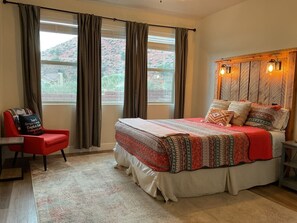 3 dormitorios, escritorio, tabla de planchar con plancha y wifi