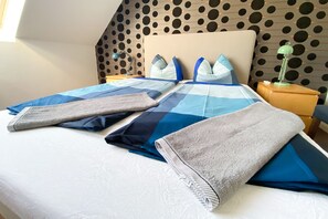 3 chambres, fer et planche à repasser, Wi-Fi gratuit, draps fournis