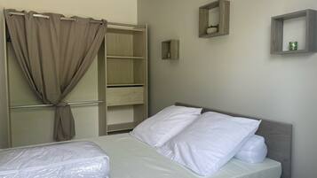 2 chambres, fer et planche Ă repasser, Wi-Fi, draps fournis