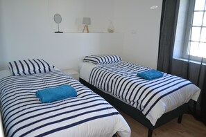 6 chambres, fer et planche à repasser, Wi-Fi gratuit