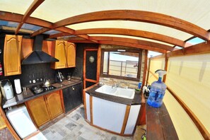 Cabin, Multiple Beds | Private kitchen