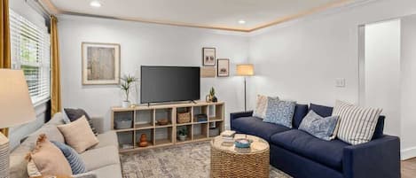 Fernseher, Kamin, Arbeitsbereiche