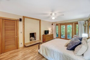 3 habitaciones, tabla de planchar con plancha, wifi y ropa de cama