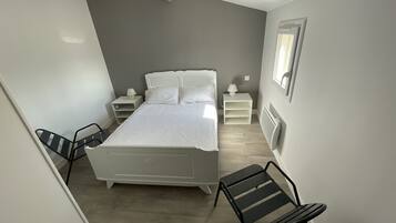 2 bedrooms, iron/ironing board, travel crib, bed sheets