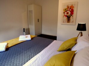 3 bedrooms, iron/ironing board, travel cot, free WiFi