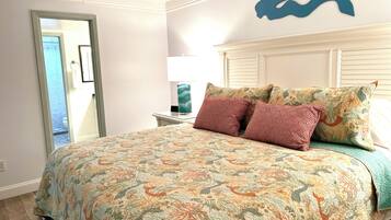 4 bedrooms, iron/ironing board, WiFi, bed sheets