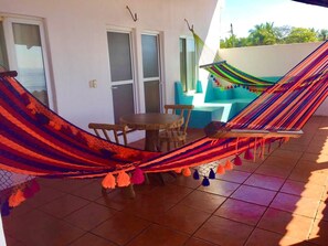 Outdoor dining - Beautiful beachfront house with private pool (Iztapa)