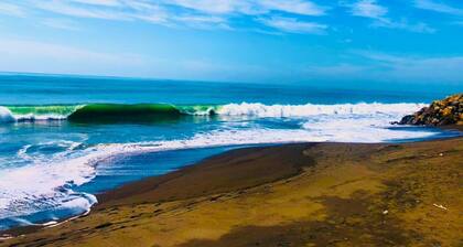 Beautiful beachfront house with private pool