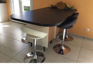 تناول الطعام