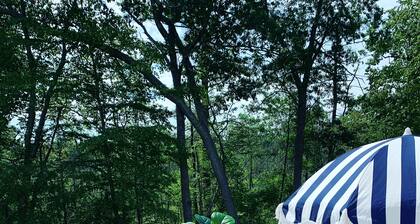 Chic 2 bedroom Townhome