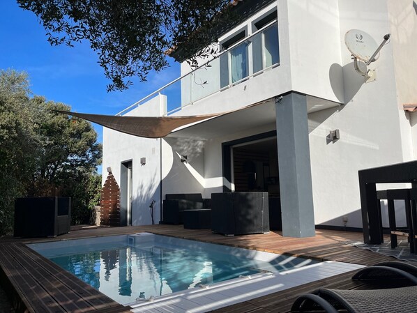 Piscine extérieure, piscine chauffée