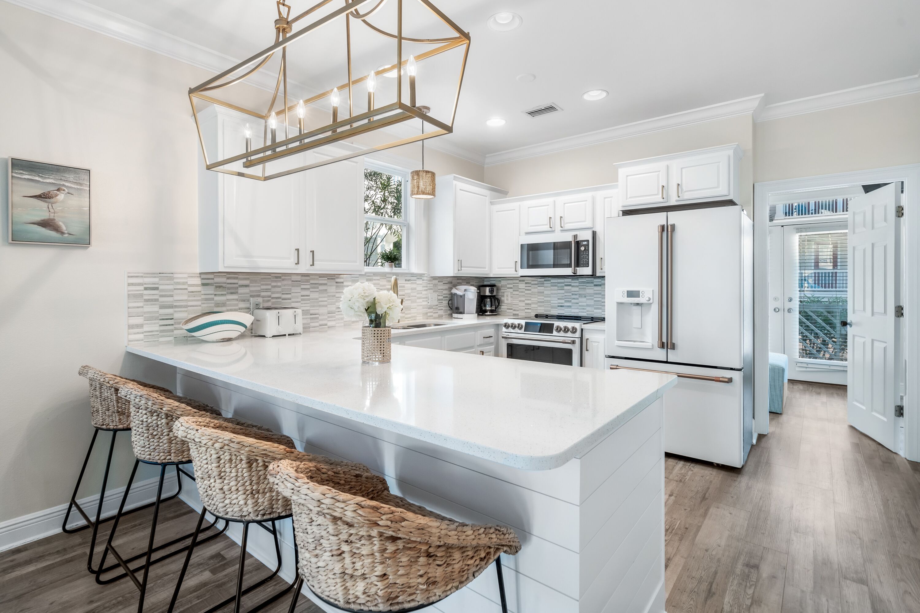 冰箱、微波炉、烤箱、炉灶